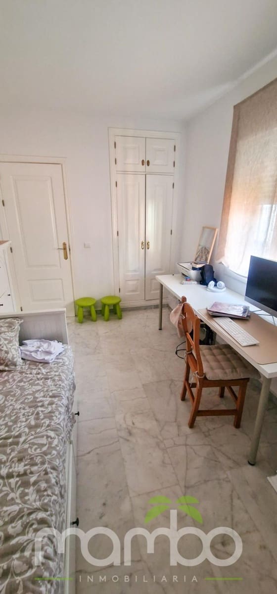 4 camera da letto Villetta Bifamiliare in vendita in Torre del Mar con piscina garage - 485.000 € (Rif: 9513493)