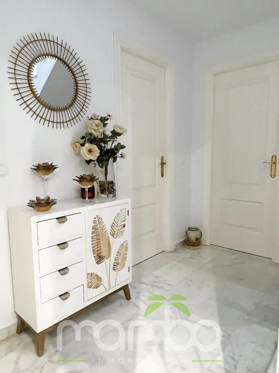 4 camera da letto Villetta Bifamiliare in vendita in Torre del Mar con piscina garage - 485.000 € (Rif: 9513493)