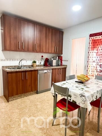 4 camera da letto Villetta Bifamiliare in vendita in Torre del Mar, Vélez-Málaga con piscina garage - 485.000 € (Rif: 9513493)