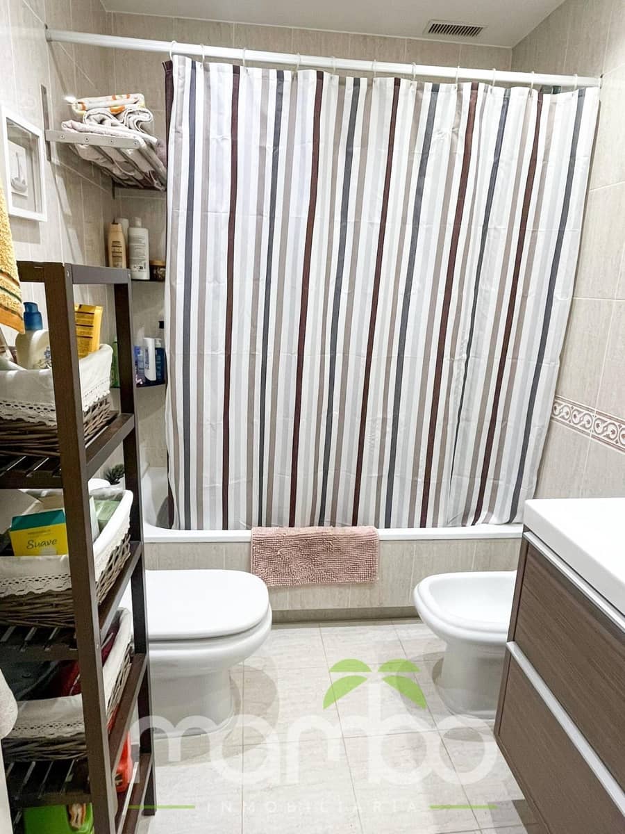 4 camera da letto Villetta Bifamiliare in vendita in Torre del Mar con piscina garage - 485.000 € (Rif: 9513493)