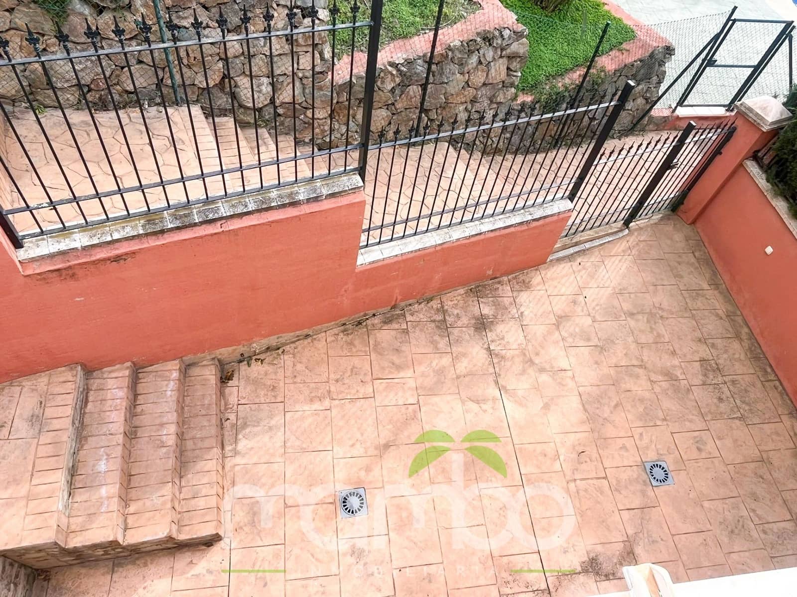 4 camera da letto Villetta Bifamiliare in vendita in Torre del Mar con piscina garage - 485.000 € (Rif: 9513493)