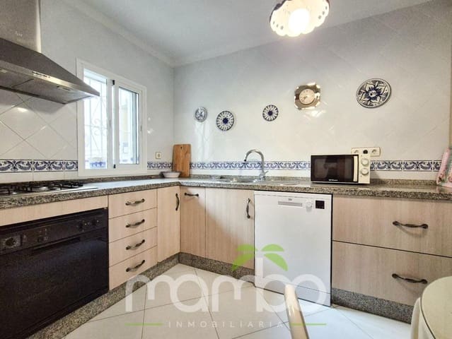 4 sovrum Radhus till salu i Vélez-Málaga - 204 900 € (Ref: 9551668)