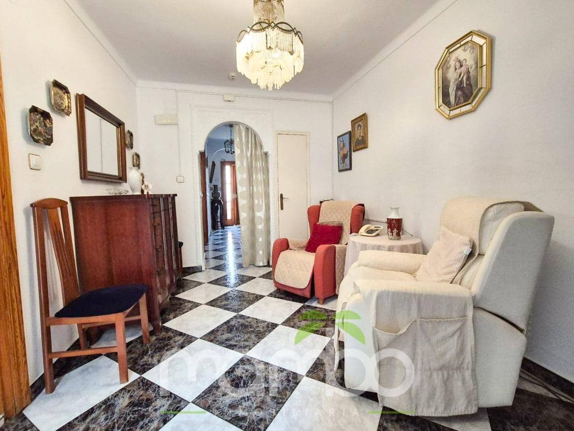 4 sovrum Radhus till salu i Velez-Malaga - 204 900 € (Ref: 9551668)