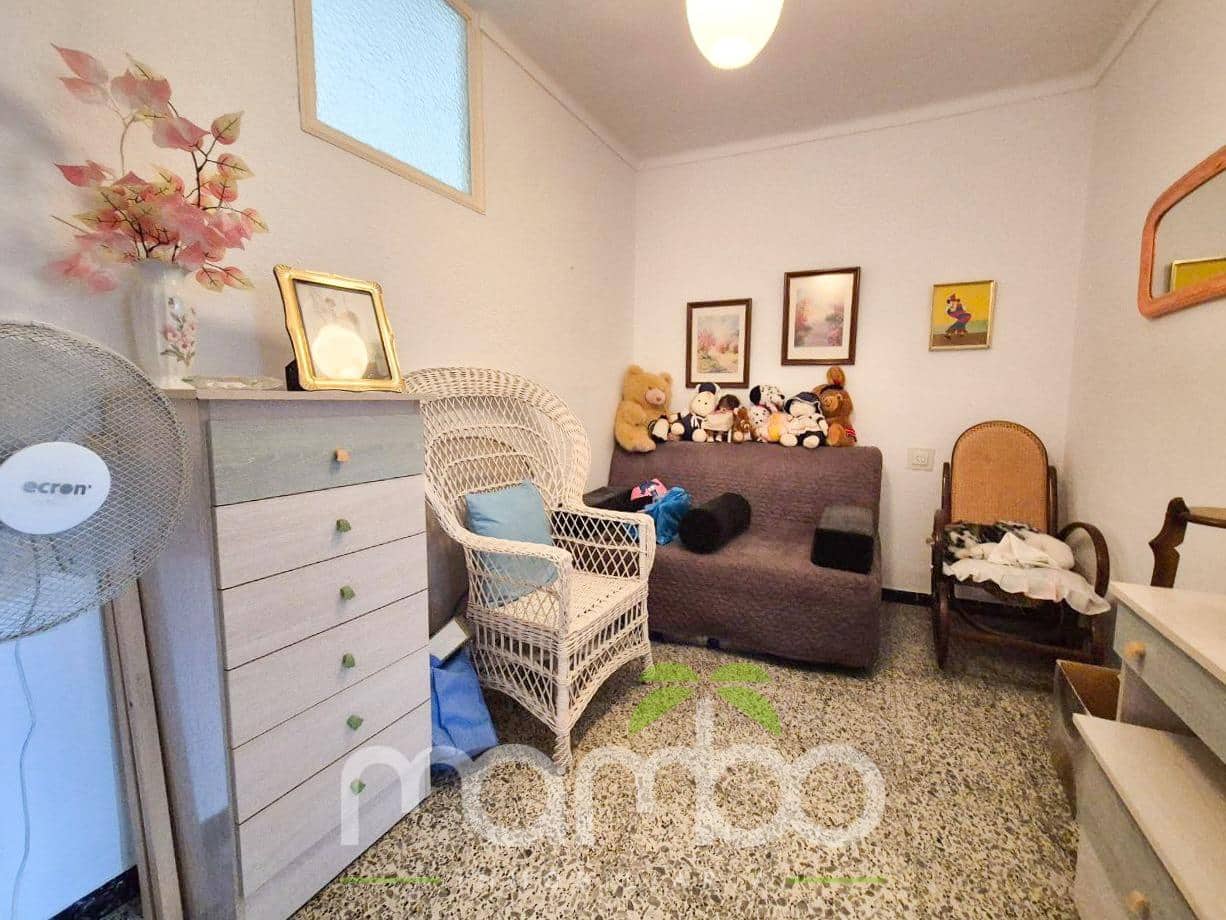 4 sovrum Radhus till salu i Velez-Malaga - 204 900 € (Ref: 9551668)