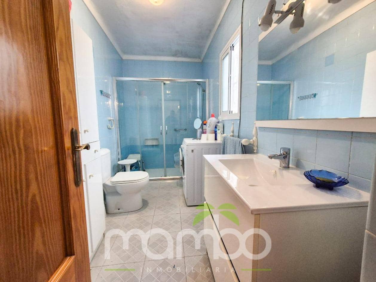 4 sovrum Radhus till salu i Velez-Malaga - 204 900 € (Ref: 9551668)