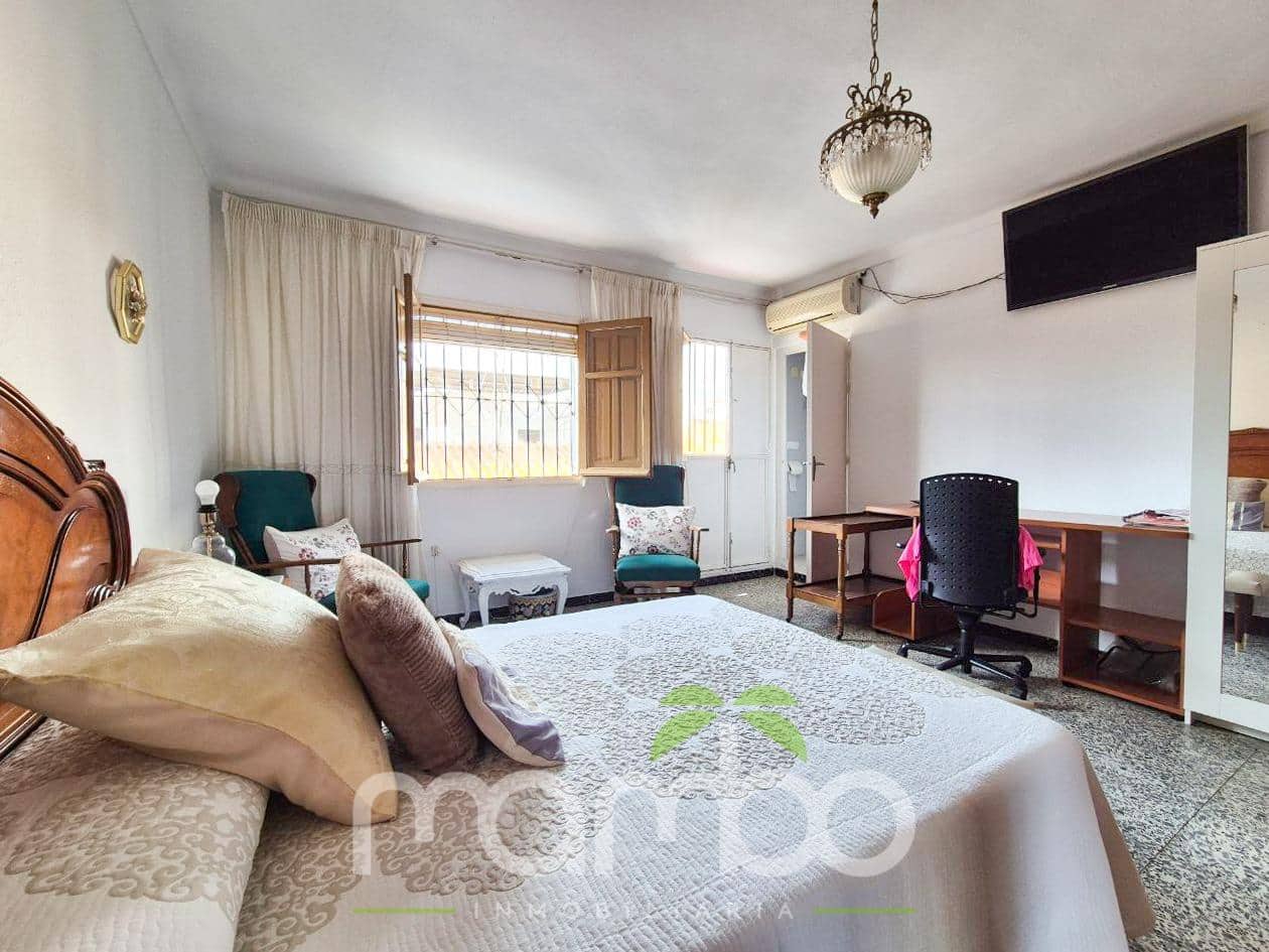 4 sovrum Radhus till salu i Velez-Malaga - 204 900 € (Ref: 9551668)