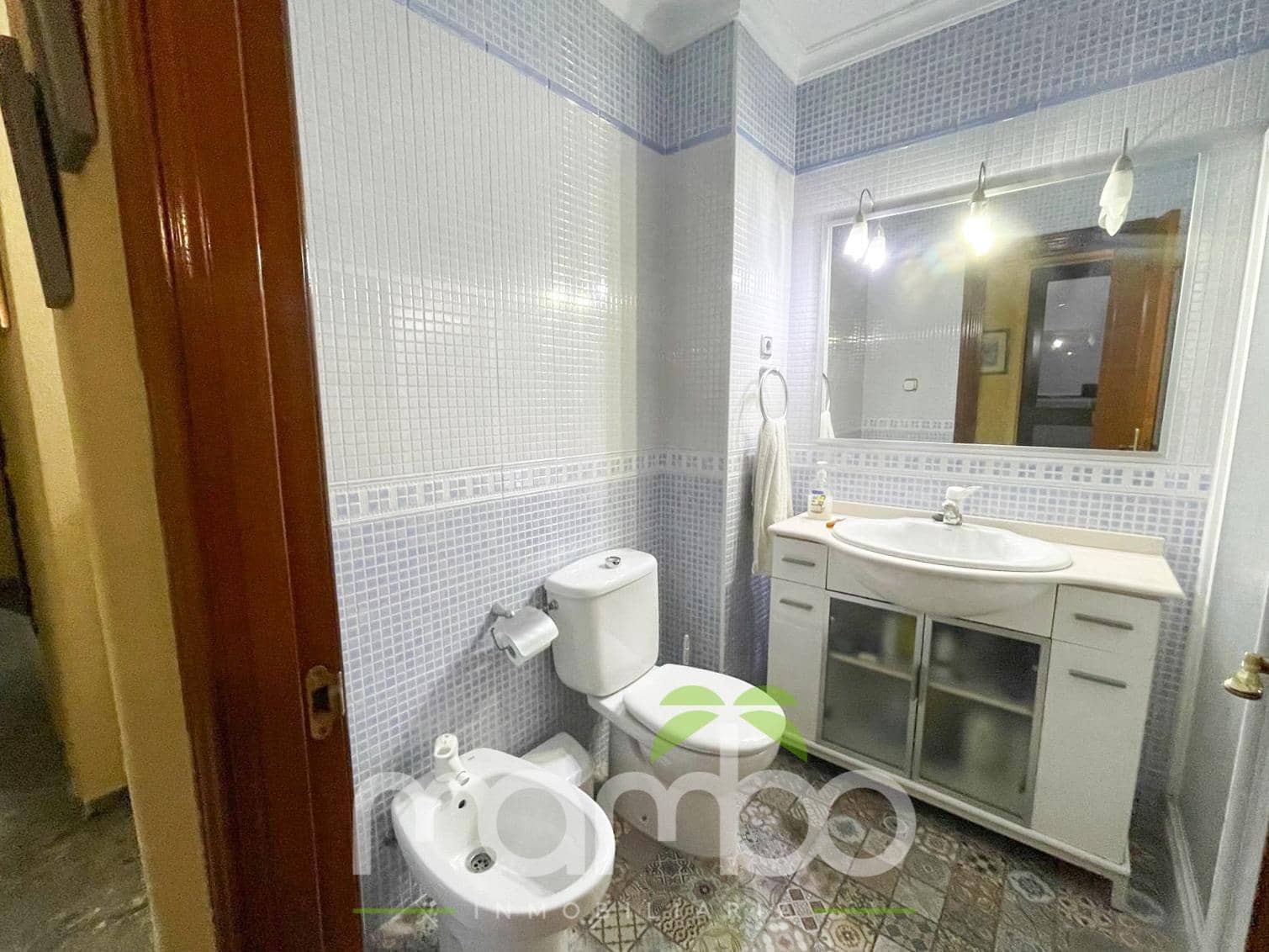 6 makuuhuone Asunto myytävänä paikassa Velez-Malaga - 360 000 € (Ref: 9555974)