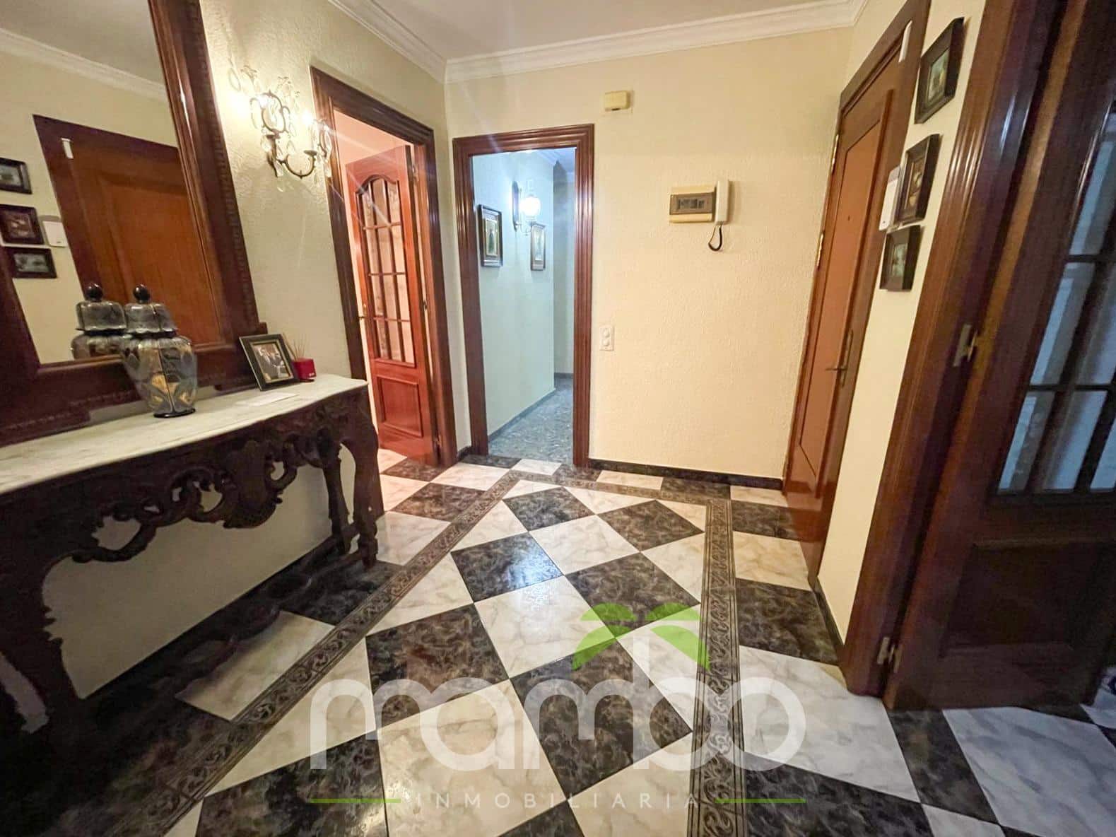 6 makuuhuone Asunto myytävänä paikassa Velez-Malaga - 360 000 € (Ref: 9555974)