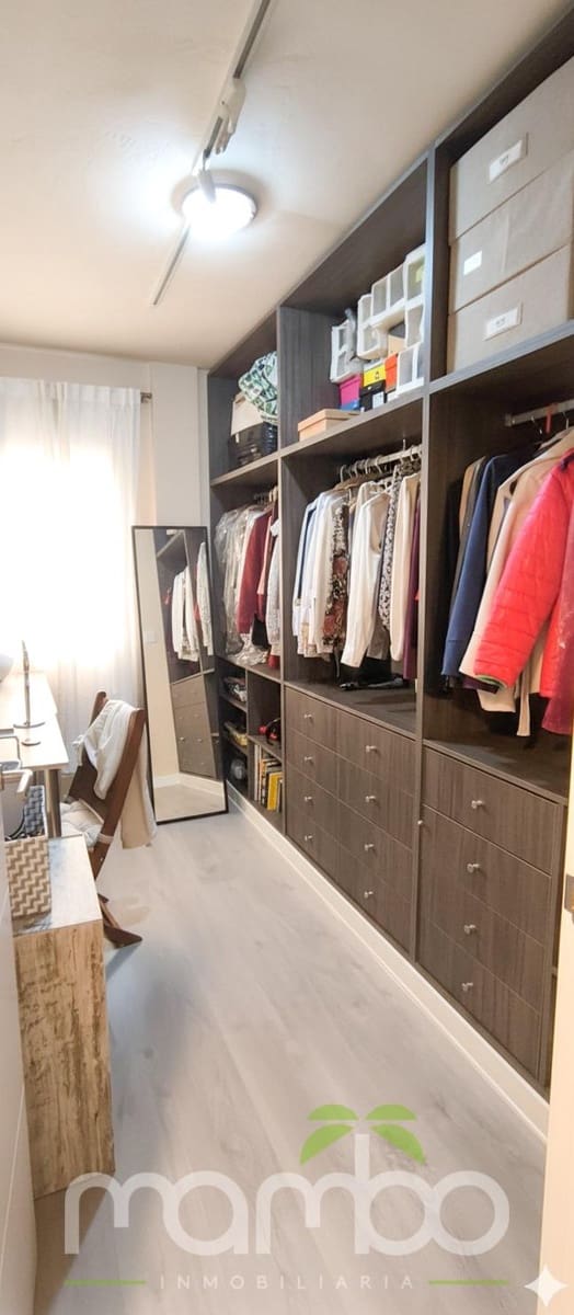 3 soveværelse Lejlighed til salg i Malaga by - € 362.000 (Ref: 9568793)