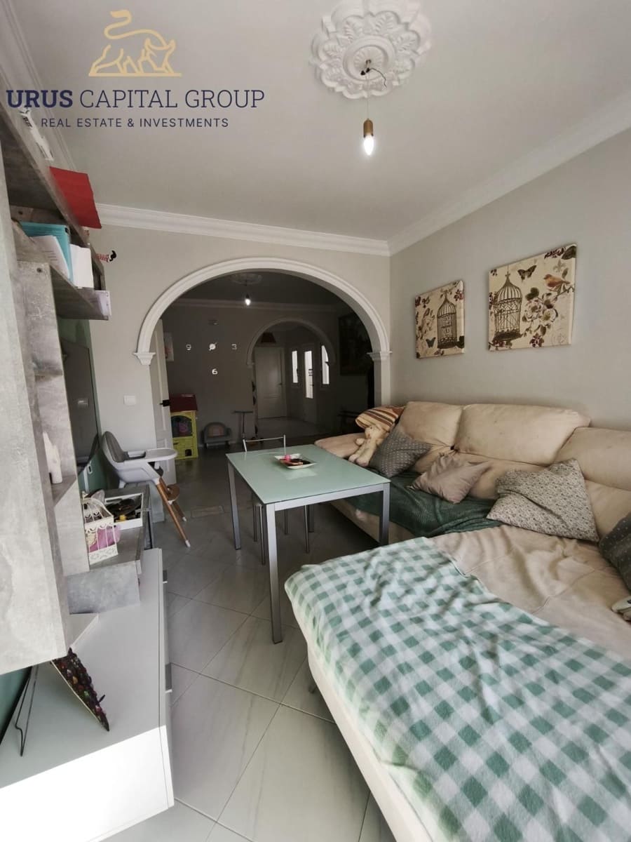 3 bedroom Flat for sale in Montellano - € 150,000 (Ref: 9491772)