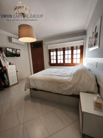 Piso de 3 habitaciones en Montellano en venta - 150.000 € (Ref: 9491772)