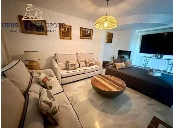 8 camera da letto Villa in vendita in Cordova citta con piscina garage - 785.000 € (Rif: 9491773)