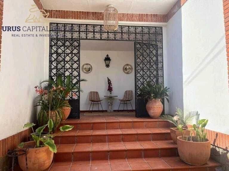 8 camera da letto Villa in vendita in Cordova citta con piscina garage - 785.000 € (Rif: 9491773)