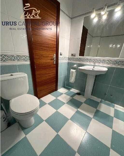 8 camera da letto Villa in vendita in Cordova citta con piscina garage - 785.000 € (Rif: 9491773)