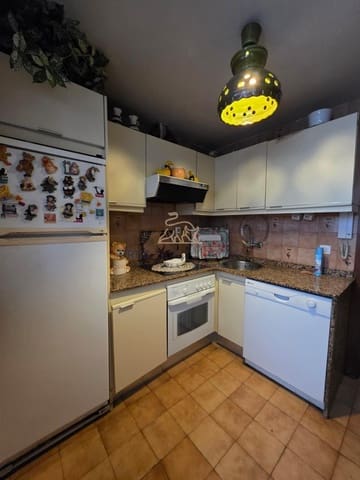 3 sypialnia Mieszkanie na sprzedaż w Centro Comercial, Miasto Kordoba z garażem - 260 000 € (Ref: 9491774)