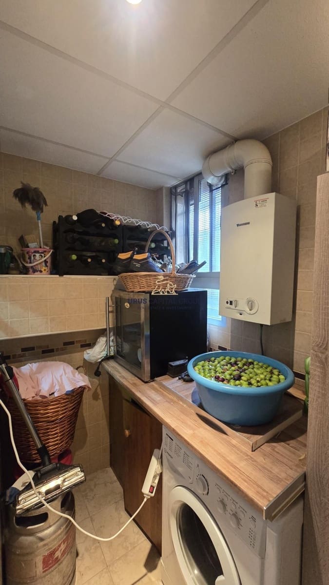 3 sypialnia Mieszkanie na sprzedaż w Miasto Kordoba - 130 000 € (Ref: 9491776)