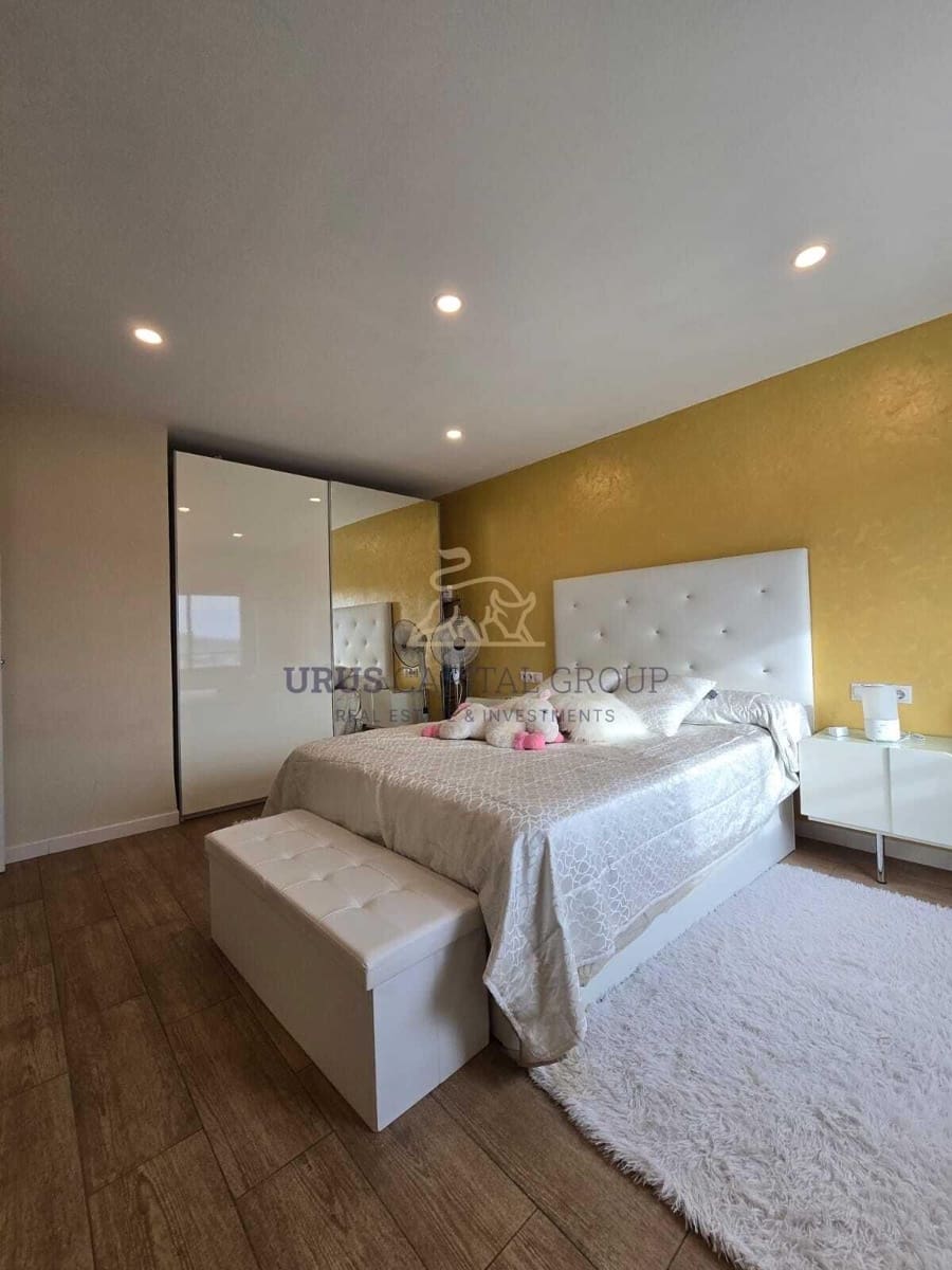 3 makuuhuone Asunto myytävänä paikassa Cordoba kaupunki mukana 
autotalli - 250 000 € (Ref: 9491778)