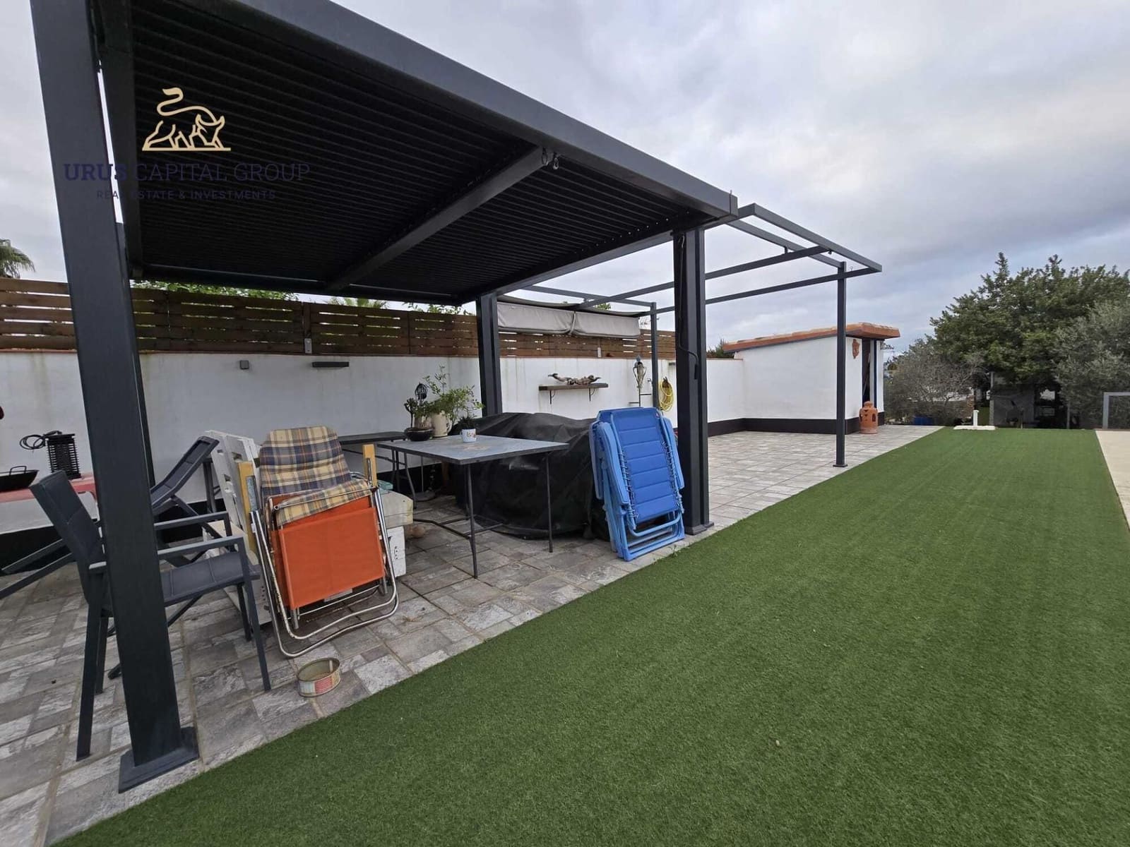 4 sypialnia Willa na sprzedaż w La Carlota z basenem garażem - 275 000 € (Ref: 9491779)