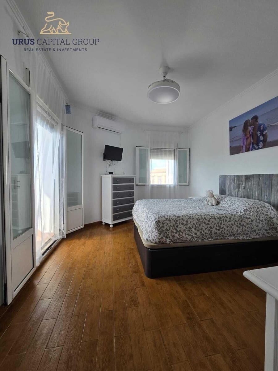 5 bedroom Townhouse for sale in La Victoria - € 135,000 (Ref: 9491781)