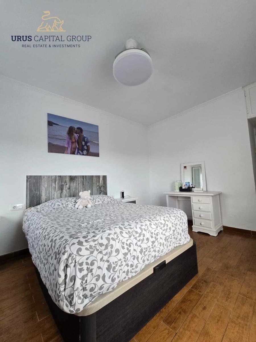 5 bedroom Townhouse for sale in La Victoria - € 135,000 (Ref: 9491781)