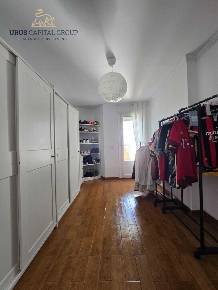 5 bedroom Townhouse for sale in La Victoria - € 135,000 (Ref: 9491781)