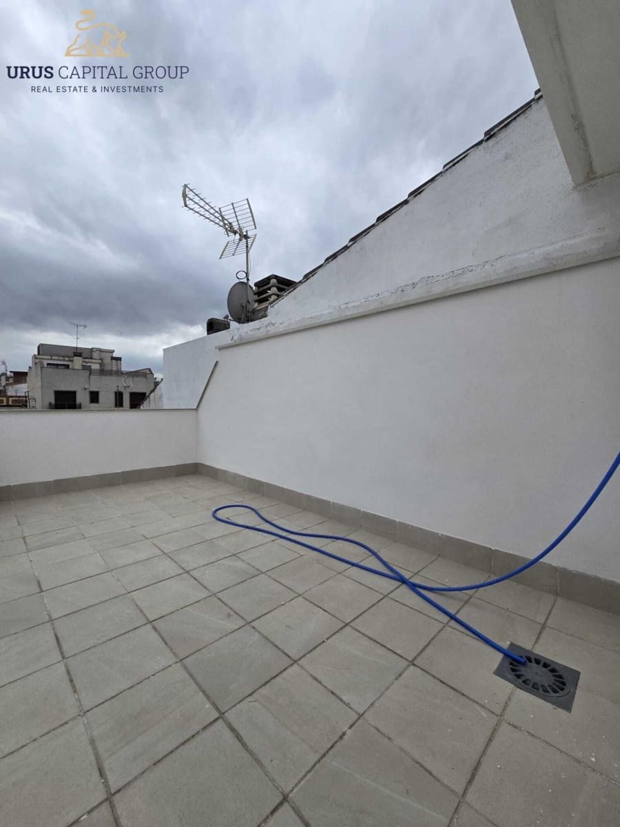 3 bedroom Townhouse for sale in Cordoba city with garage - € 245,000 (Ref: 9491782)