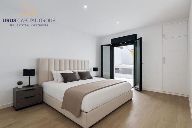 3 bedroom Townhouse for sale in Villarrubia, Córdoba city with garage - € 245,000 (Ref: 9491782)