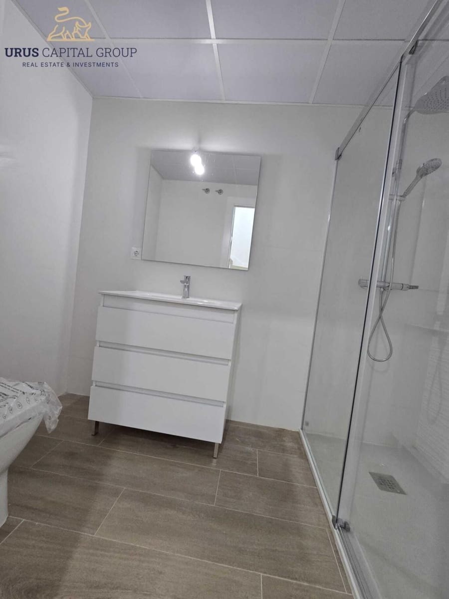 3 bedroom Townhouse for sale in Cordoba city with garage - € 245,000 (Ref: 9491782)