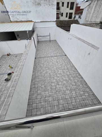 3 bedroom Townhouse for sale in Villarrubia, Córdoba city with garage - € 245,000 (Ref: 9491782)