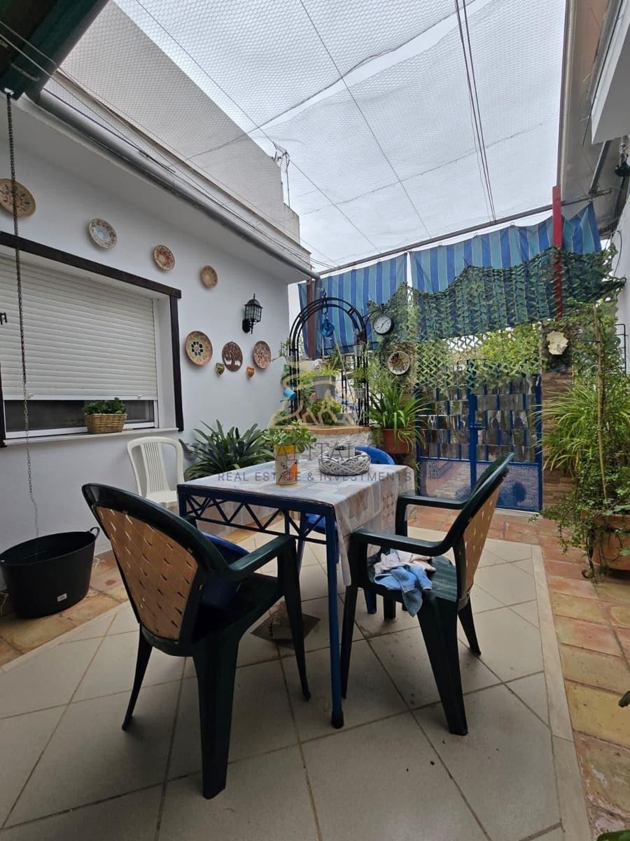 3 bedroom Semi-detached Villa for sale in La Victoria with pool - € 145,000 (Ref: 9491785)