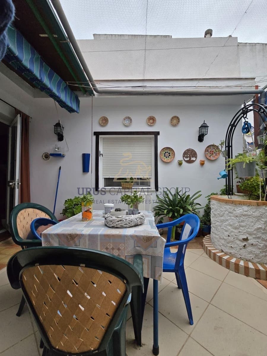 3 bedroom Semi-detached Villa for sale in La Victoria with pool - € 145,000 (Ref: 9491785)