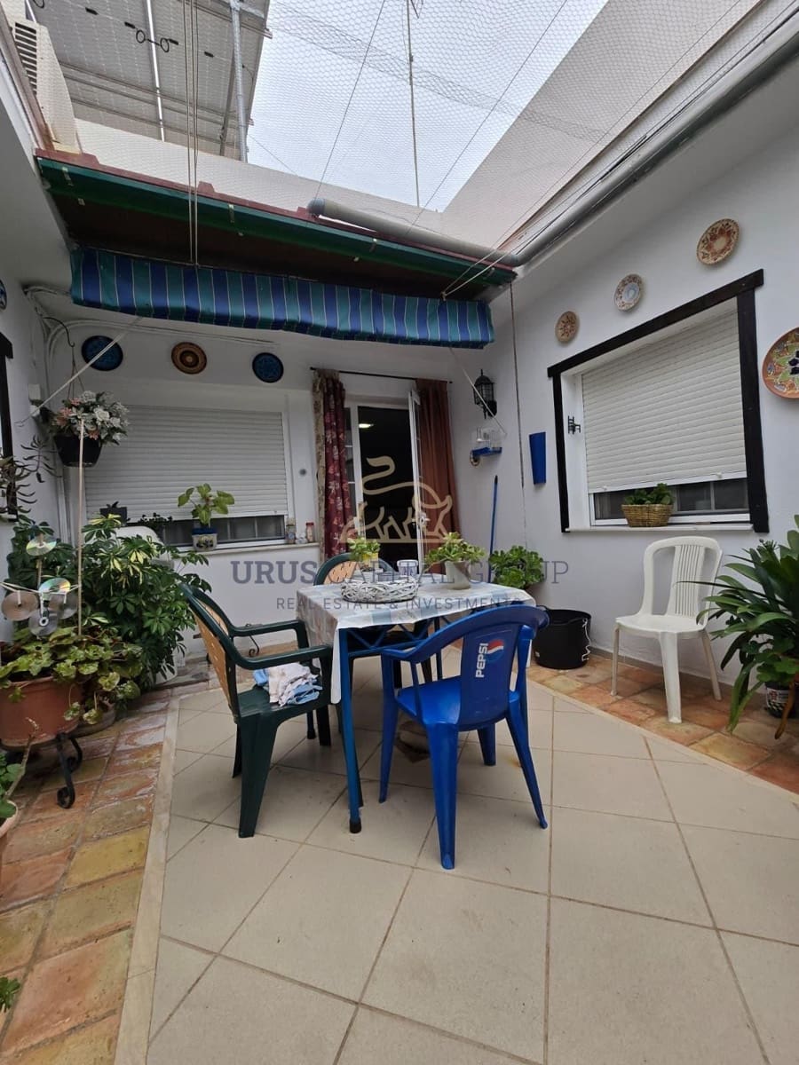 3 bedroom Semi-detached Villa for sale in La Victoria with pool - € 145,000 (Ref: 9491785)
