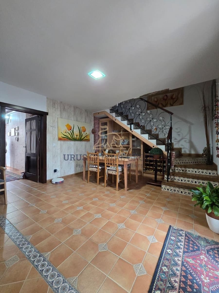 3 bedroom Semi-detached Villa for sale in La Victoria with pool - € 145,000 (Ref: 9491785)