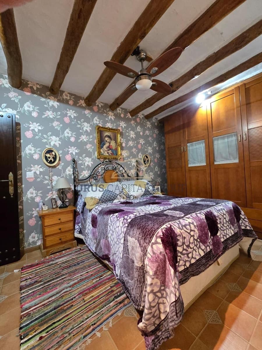 3 bedroom Semi-detached Villa for sale in La Victoria with pool - € 145,000 (Ref: 9491785)