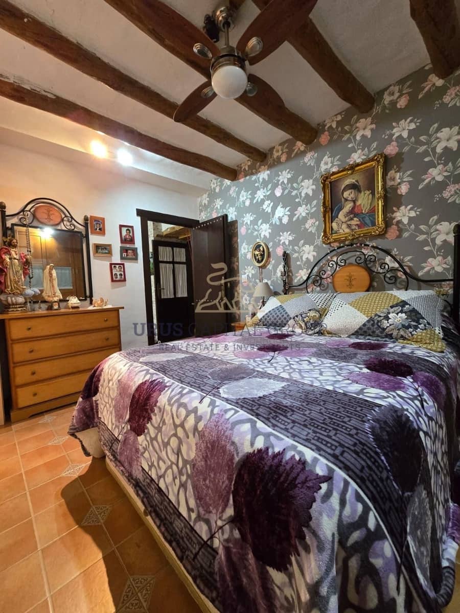 3 bedroom Semi-detached Villa for sale in La Victoria with pool - € 145,000 (Ref: 9491785)