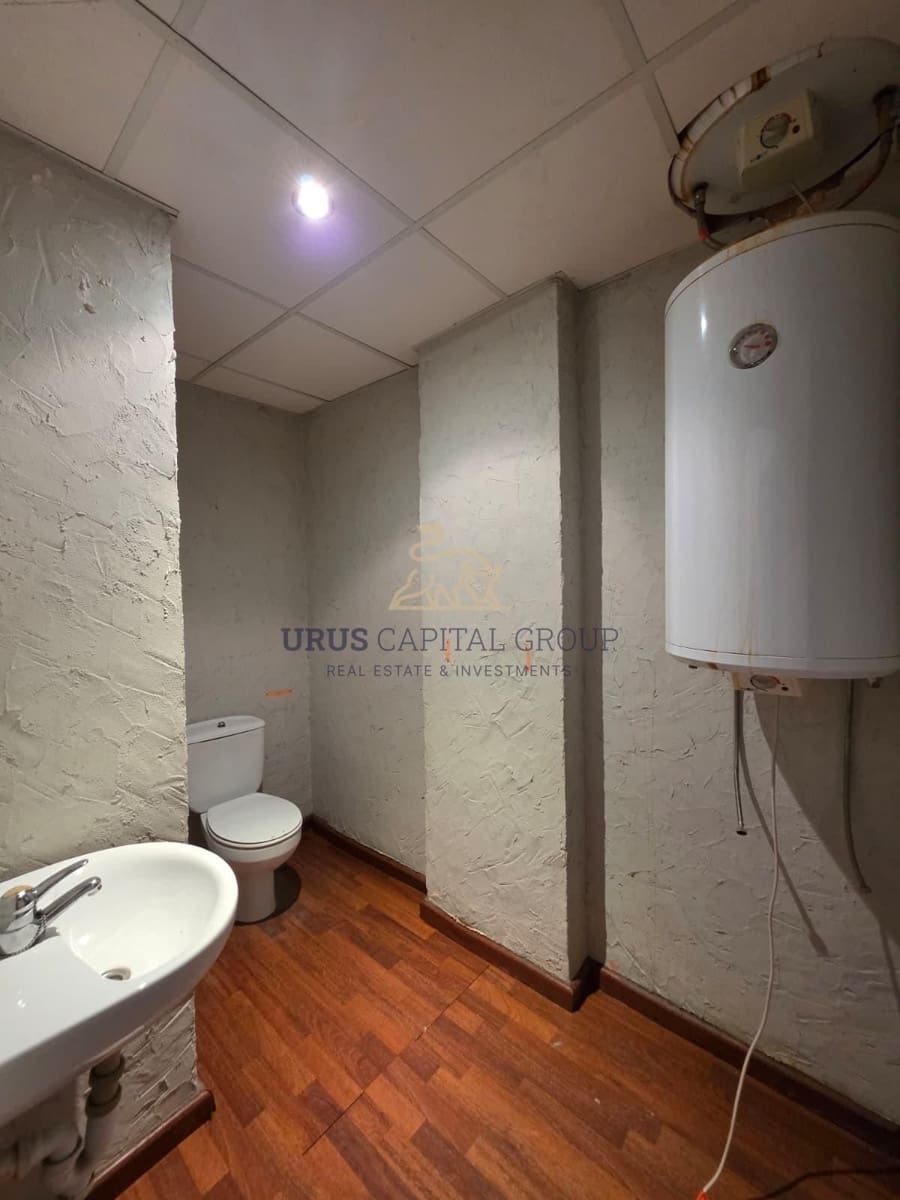 Commercial for sale in Cordoba city - € 80,000 (Ref: 9491786)