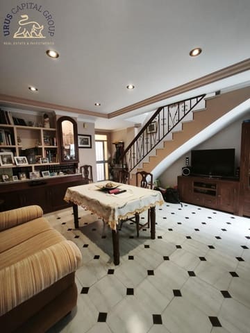 3 chambre Maison de Ville à vendre à Morón de la Frontera avec garage - 120 000 € (Ref: 9491787)