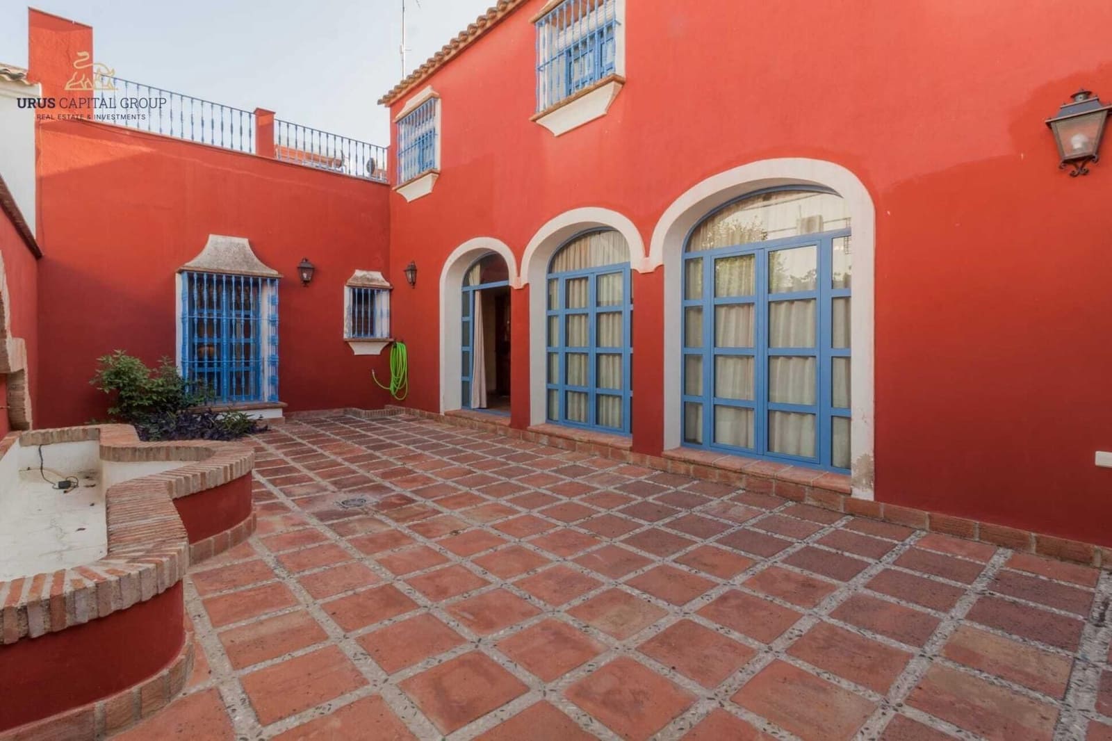 5 makuuhuone Huvila myytävänä paikassa Cordoba kaupunki mukana uima-altaan 
autotalli - 890 000 € (Ref: 9491791)