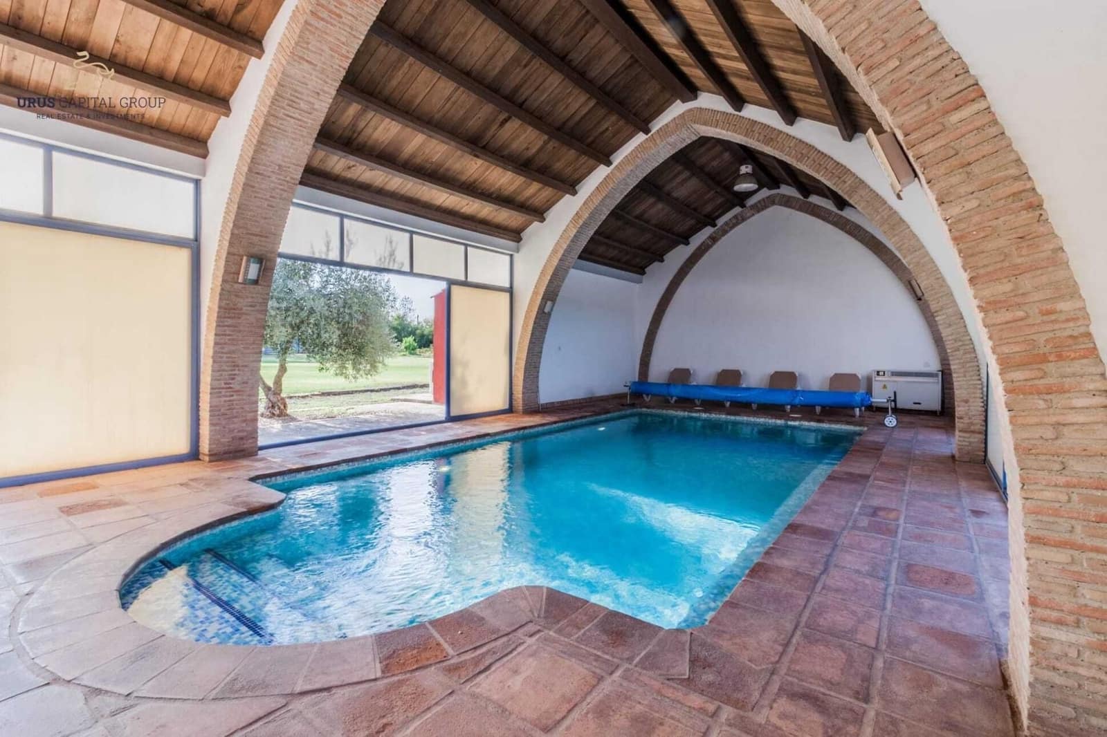 5 makuuhuone Huvila myytävänä paikassa Cordoba kaupunki mukana uima-altaan 
autotalli - 890 000 € (Ref: 9491791)