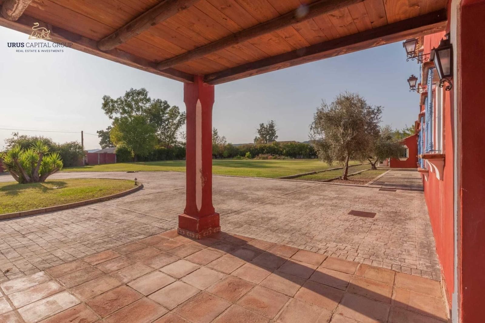 5 makuuhuone Huvila myytävänä paikassa Cordoba kaupunki mukana uima-altaan 
autotalli - 890 000 € (Ref: 9491791)