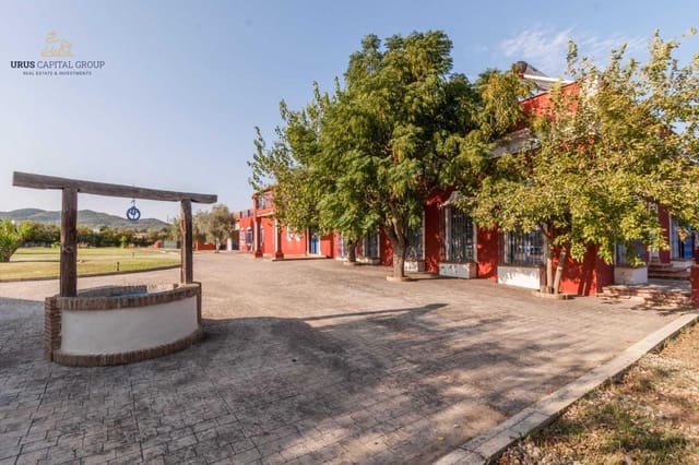 5 makuuhuone Huvila myytävänä paikassa Alcolea, Córdoba kaupunki mukana uima-altaan 
autotalli - 890 000 € (Ref: 9491791)