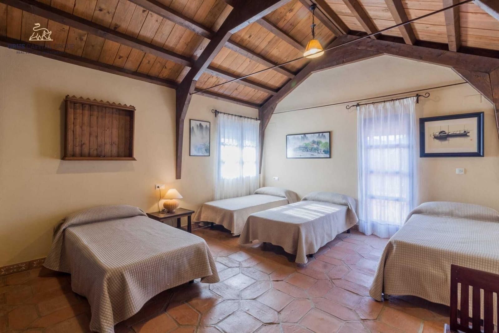 5 makuuhuone Huvila myytävänä paikassa Cordoba kaupunki mukana uima-altaan 
autotalli - 890 000 € (Ref: 9491791)