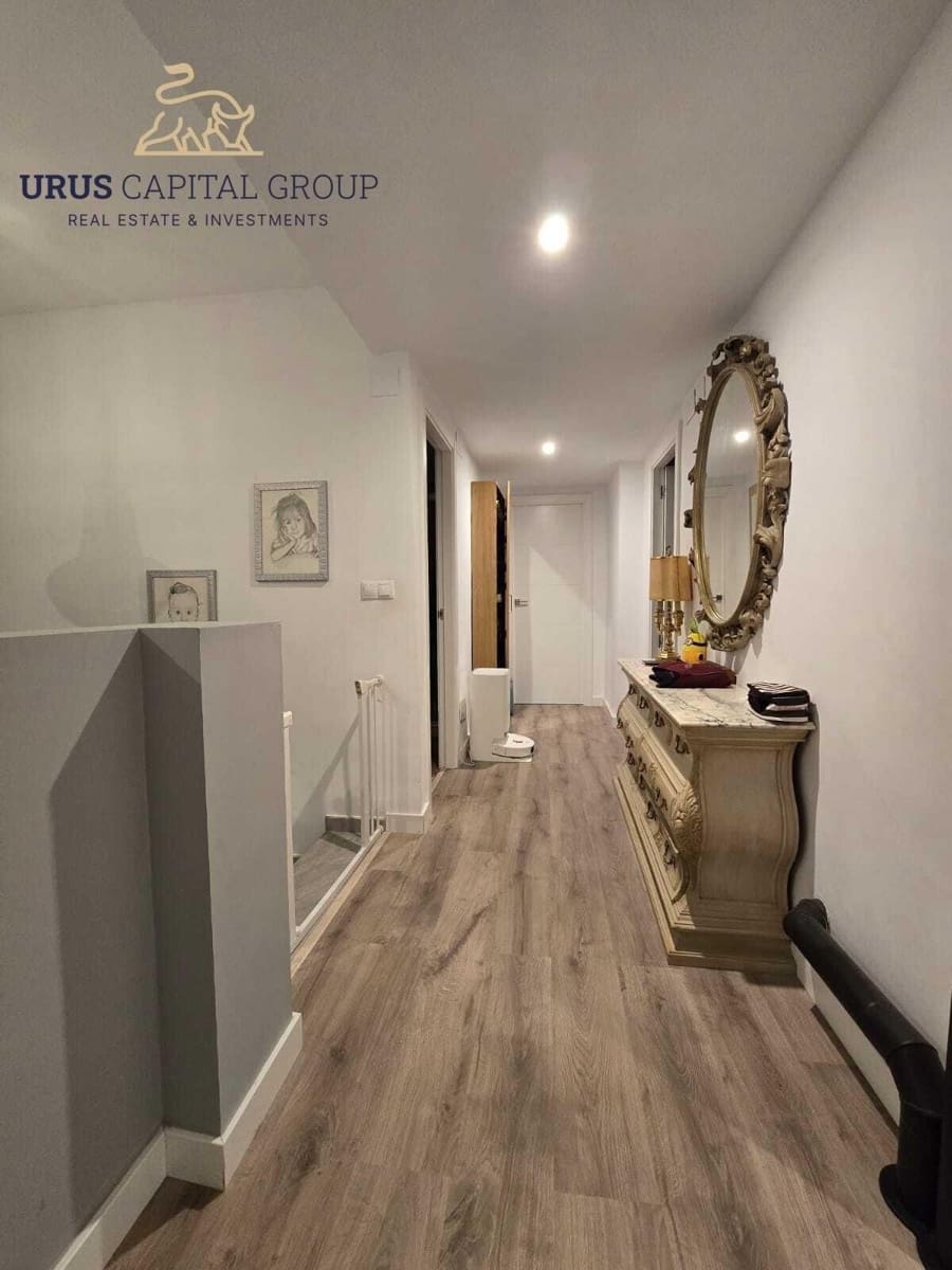 6 sypialnia Willa na sprzedaż w Miasto Kordoba z basenem garażem - 675 000 € (Ref: 9491792)