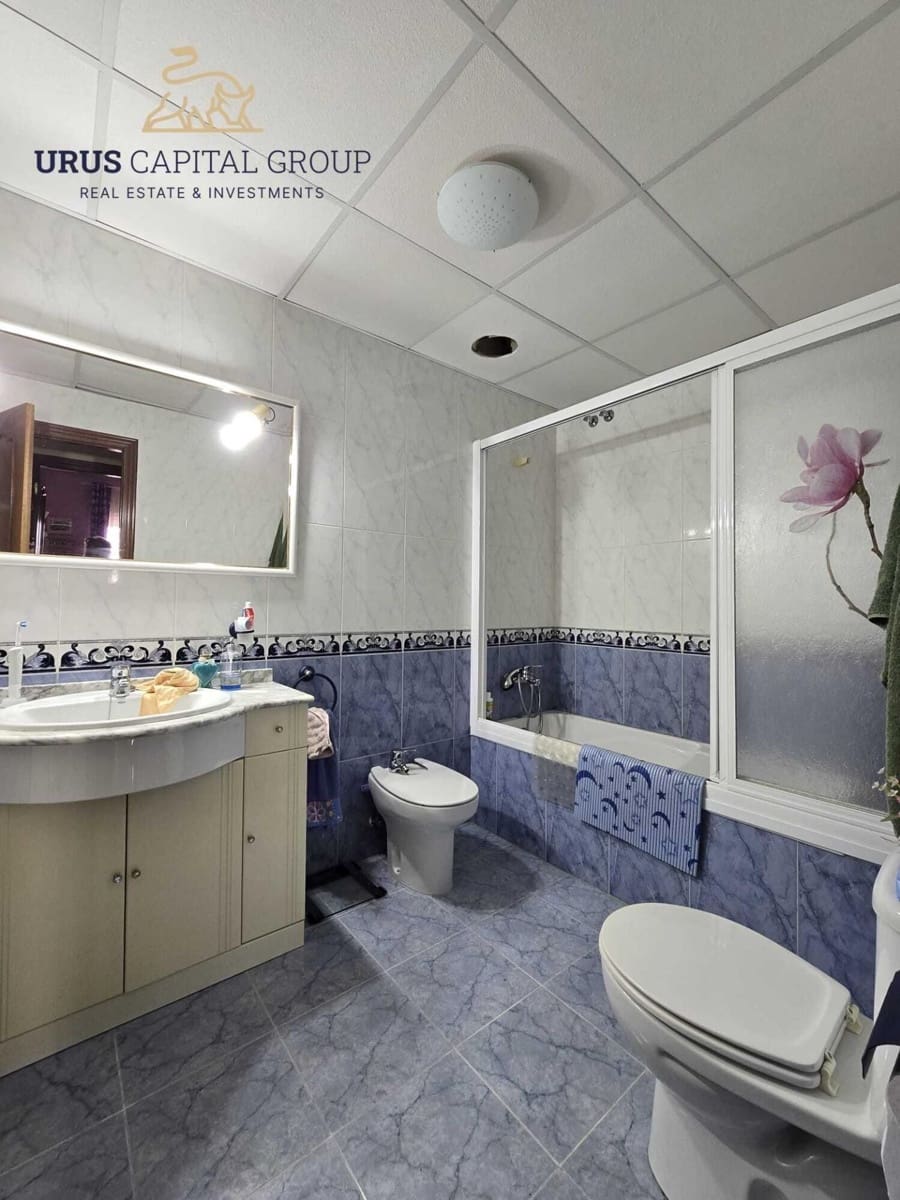 5 slaapkamer Villa te koop in Cordoba stad met garage - € 560.000 (Ref: 9491793)