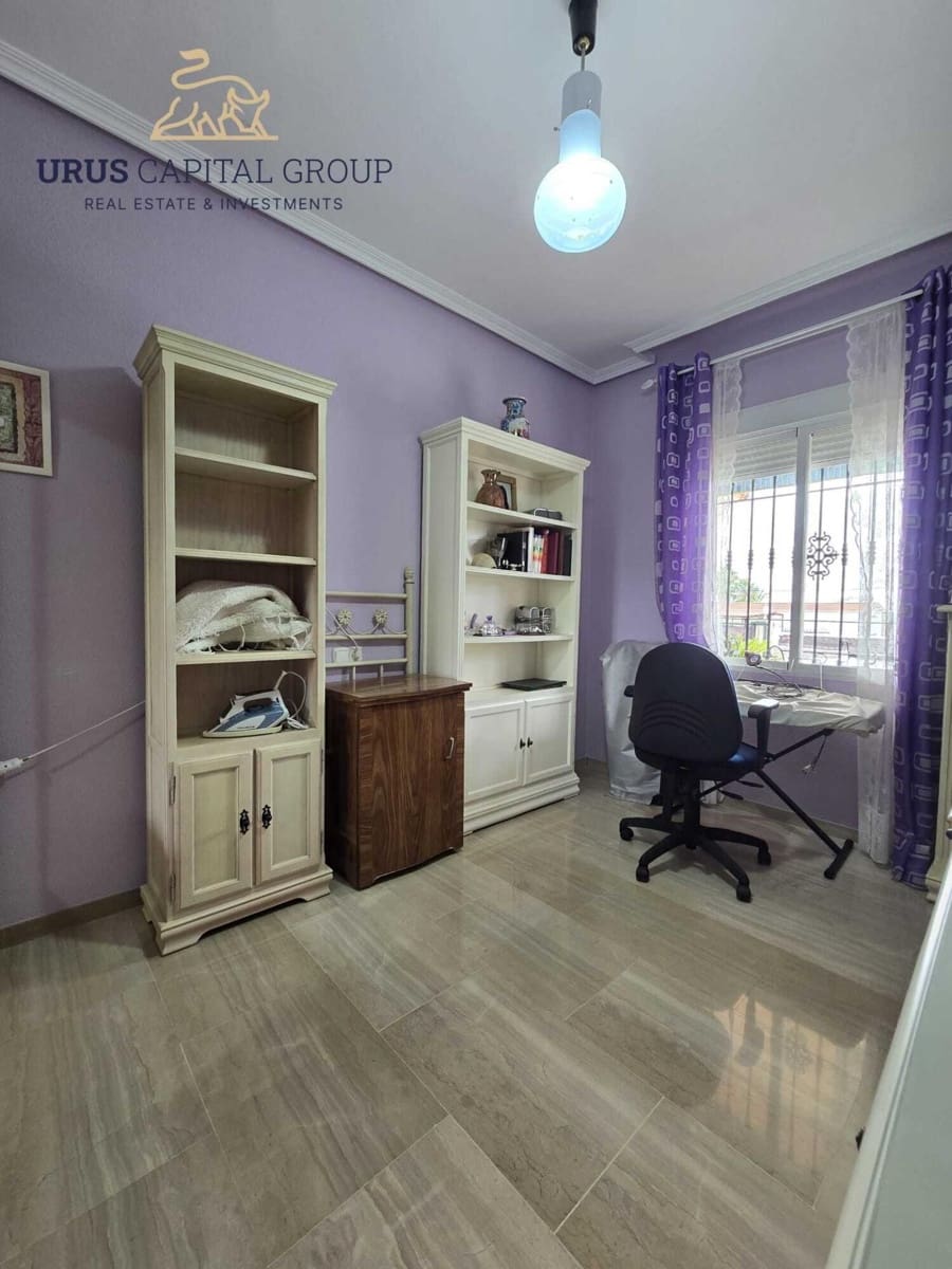 5 slaapkamer Villa te koop in Cordoba stad met garage - € 560.000 (Ref: 9491793)