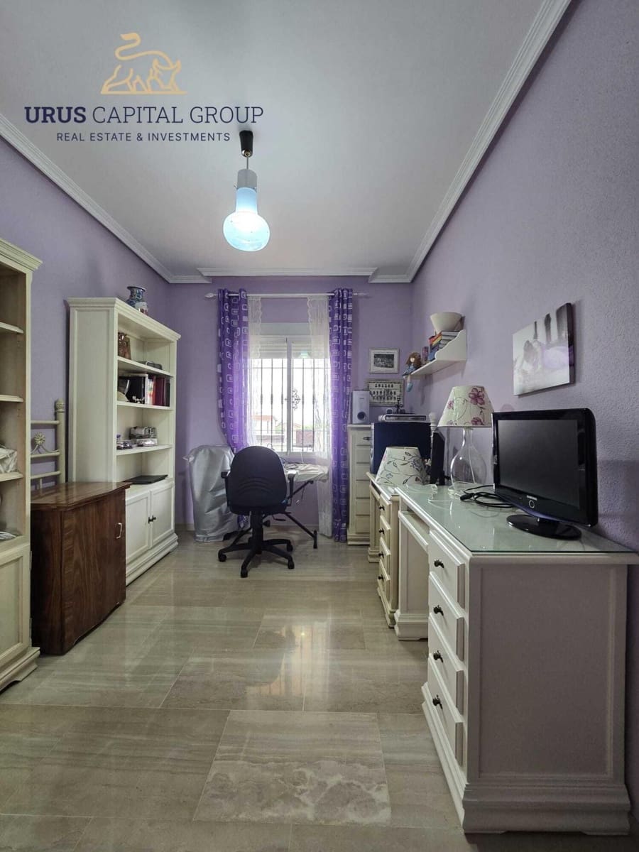 5 slaapkamer Villa te koop in Cordoba stad met garage - € 560.000 (Ref: 9491793)