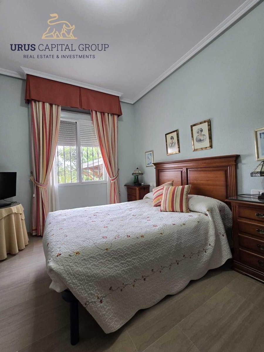 5 slaapkamer Villa te koop in Cordoba stad met garage - € 560.000 (Ref: 9491793)