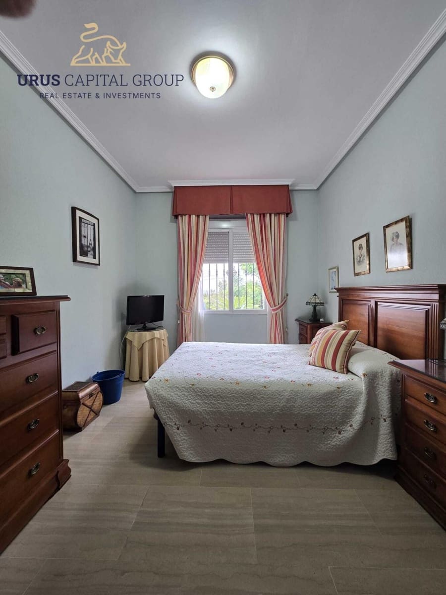 5 slaapkamer Villa te koop in Cordoba stad met garage - € 560.000 (Ref: 9491793)