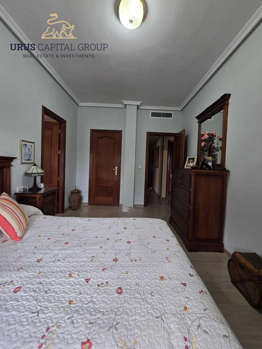 5 slaapkamer Villa te koop in Cordoba stad met garage - € 560.000 (Ref: 9491793)