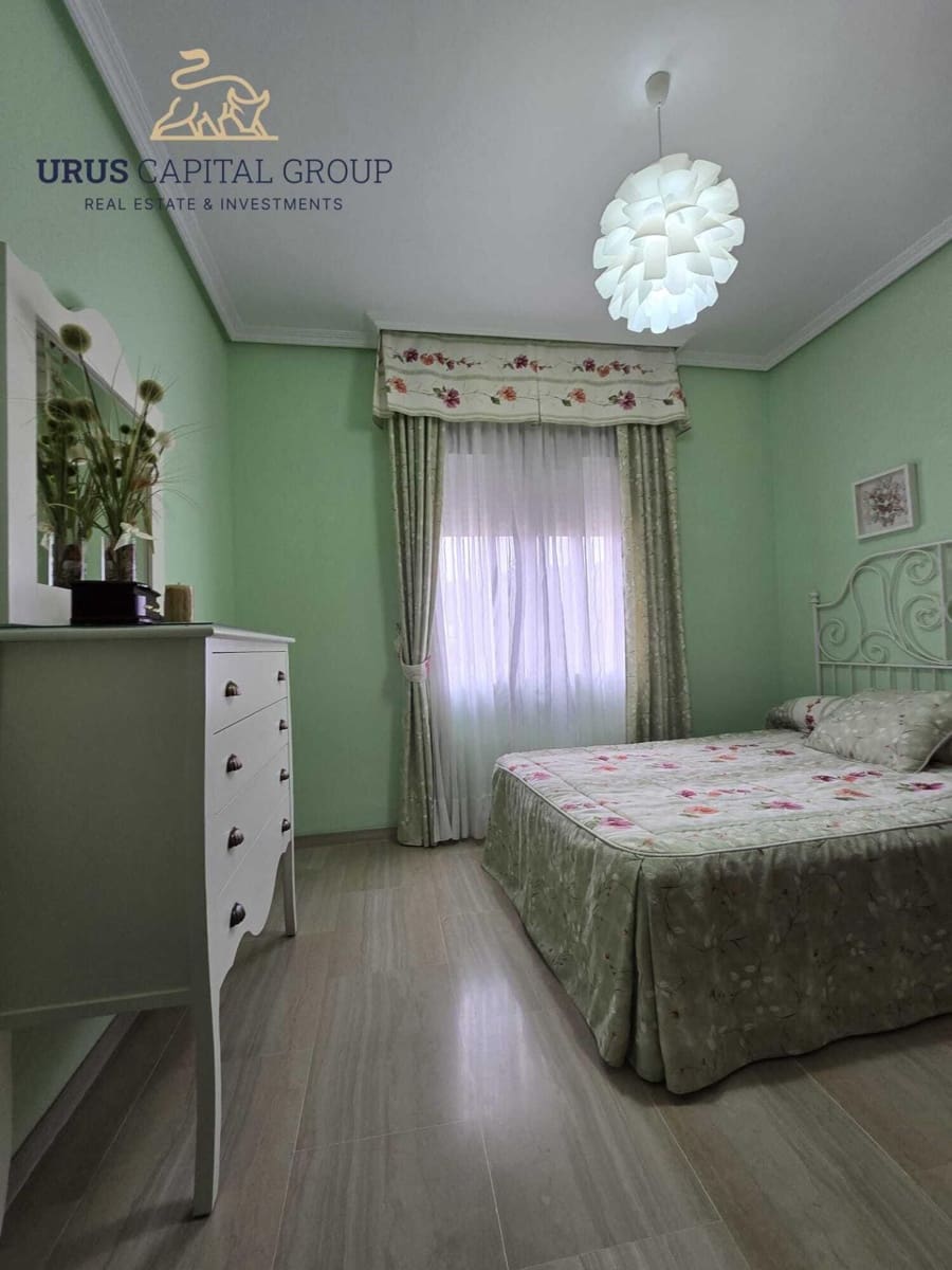 5 slaapkamer Villa te koop in Cordoba stad met garage - € 560.000 (Ref: 9491793)